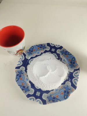 فورمالديهايد راتنج ميلامين مسحوق التزجيج نقطة انصهار 130-150 ℃