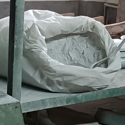 مسحوق ميلامين عضوي أبيض نقي غير قابل للاشتعال وغير سام