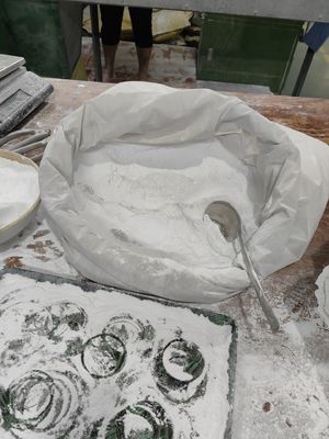 مسحوق راتنج الفورمالديهايد الميلامين SY 99.8٪ Cas 108-78-1