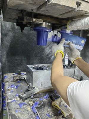 مسحوق صب MF من الدرجة الصناعية 1.705g / Cm3 شهادة ISO