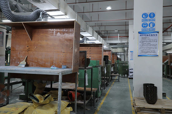 مسحوق صب الميلامين المقاوم للحرارة مع محتوى منخفض من الفورمالديهايد