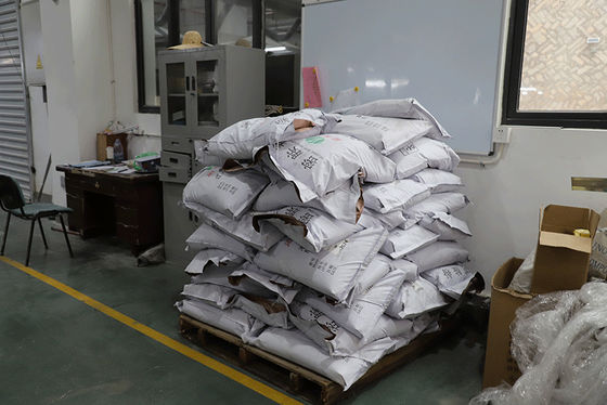 كاس 108-78-1 مركب بلاستيك أميني صب غير سام عديم الرائحة