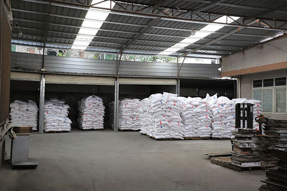 مسحوق الميلامين النقي C3H6N6 لإنتاج أواني الطعام الميلامين