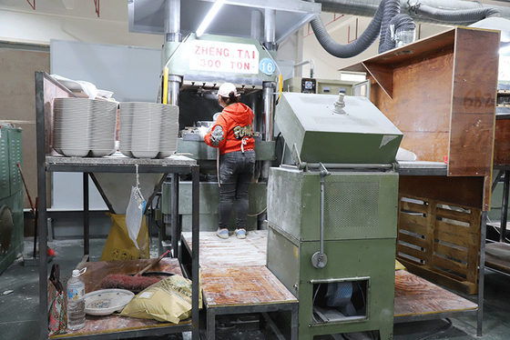 مسحوق التزجيج الميلامين على ورق لاصق لتلميع المنتجات مسحوق أبيض