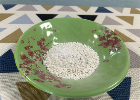 مسحوق ميلامين نقي غير سام ذو مظهر أبيض لدرجات الحرارة والضغوط العادية