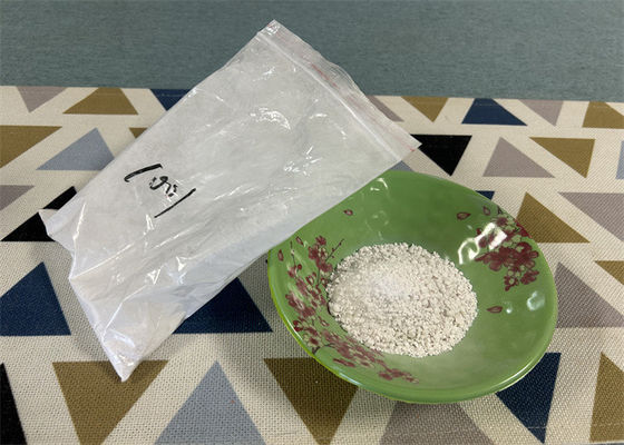 مسحوق ميلامين نقي غير سام ذو مظهر أبيض لدرجات الحرارة والضغوط العادية