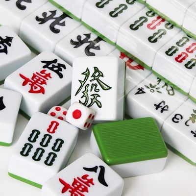 مواد غطاء دورات المياه البلاستيكية اليوريا صبغ مركب الراتنج A1