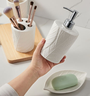 4 أجزاء حامل فرشاة أسنان سيراميكية بيضاء خالية من الرصاص