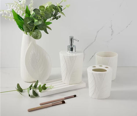 عازلات فرشاة أسنان سيراميكية خالية من الرصاص ملحقات الحمام مجموعة 4 أجزاء