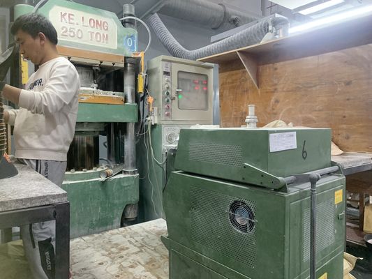 آلة الضغط العالي للأدوات المائدة والأدوات الغذائية لضغط الميلامين