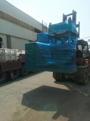 آلة تصنيع الميلامين التلقائية للكؤوس الميلامين مع مسحوق الميلامين 100٪ ضغط الميلامين 200 طن