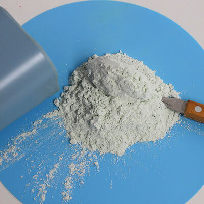 تصنيع منتجات كيميائية بكميات كبيرة في درجة حرارة الغرفة مصممة لتحسين كفاءة الإنتاج والسلامة التشغيلية