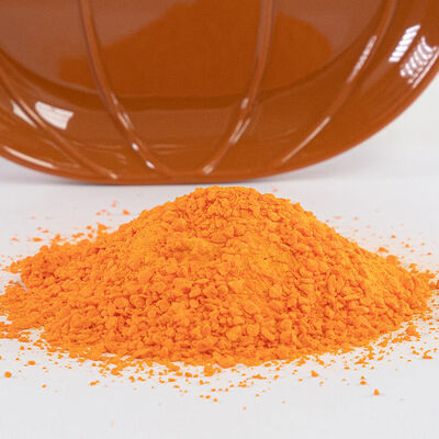 رقم الأمم المتحدة 3077 حبيبات الميلامين تقدم محتوى رماد 0.03 بالمائة وضغط تشكيل من 80 إلى 140 ميجا باسكال مصممة للاستخدام الصناعي